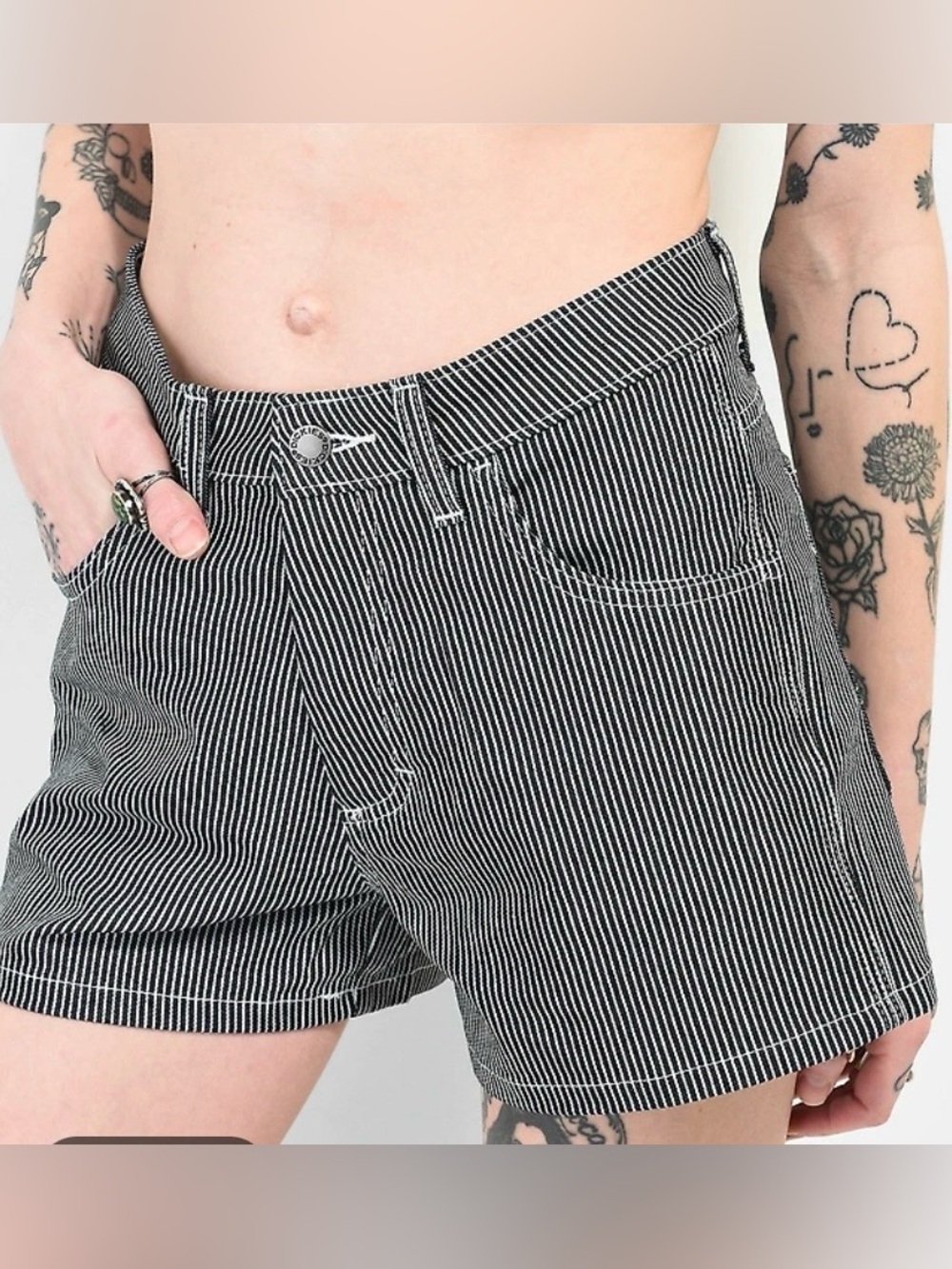 🆕 Women’s / Dickies Navy & White Stripe Carpenter Shorts. Size 34. NWT